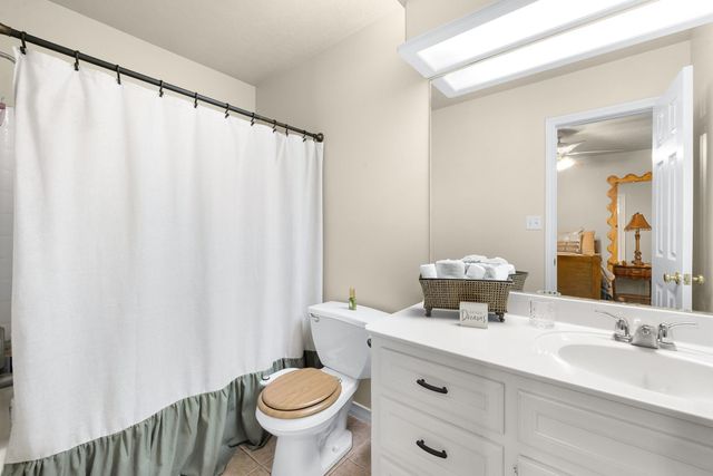 2287 N Earl Rudder Freeway, Bryan, TX 77803