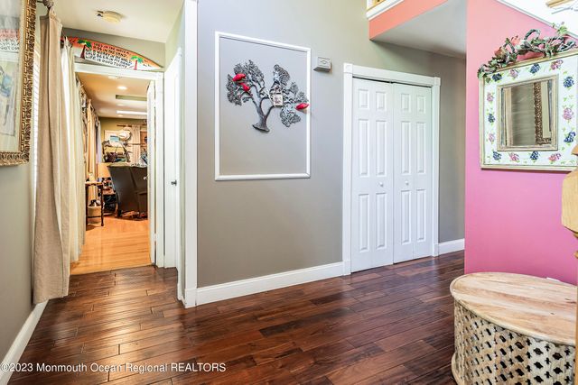 2 Twin Oaks Court, Jackson, NJ 08527