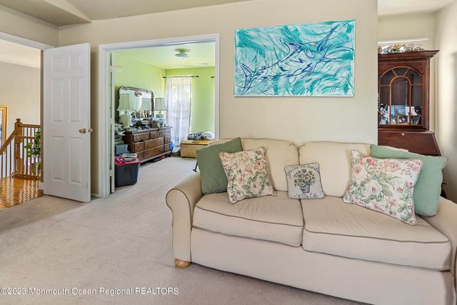 2 Twin Oaks Court, Jackson, NJ 08527