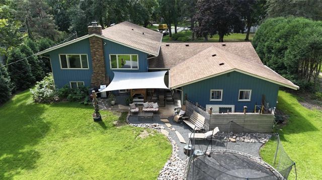 3380 Dunlap Street N, Arden Hills, MN 55112