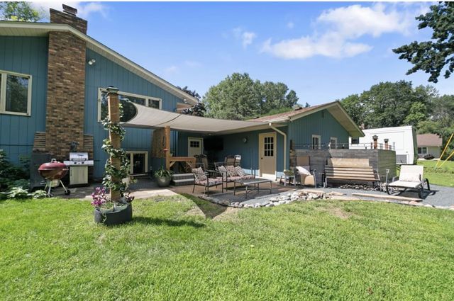 3380 Dunlap Street N, Arden Hills, MN 55112