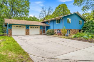 3380 Dunlap Street N, Arden Hills, MN 55112