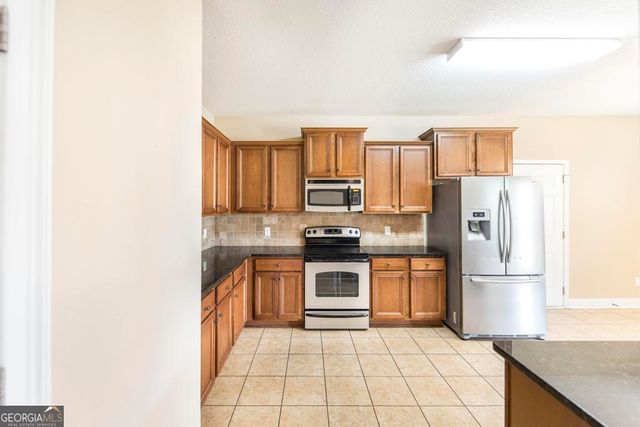 175 Arbor Creek, Warner Robins, GA 31093