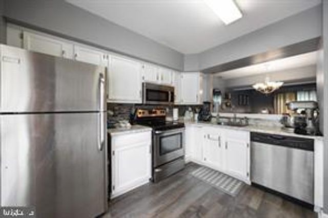 70 FOREST CT, Mantua, NJ 08051