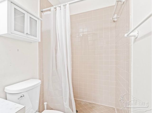 4111 Capri Dr, Pensacola, FL 32504