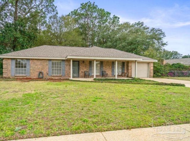 4111 Capri Dr, Pensacola, FL 32504