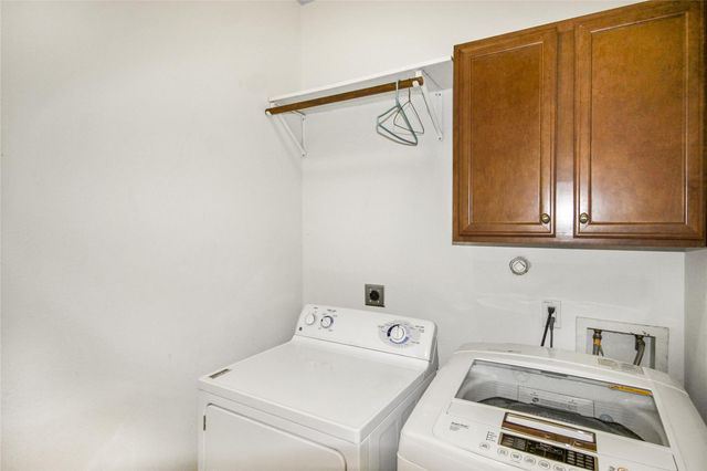 5811 Washington Avenue A, Houston, TX 77007