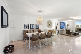 2401 Collins Ave 909, Miami Beach, FL 33140