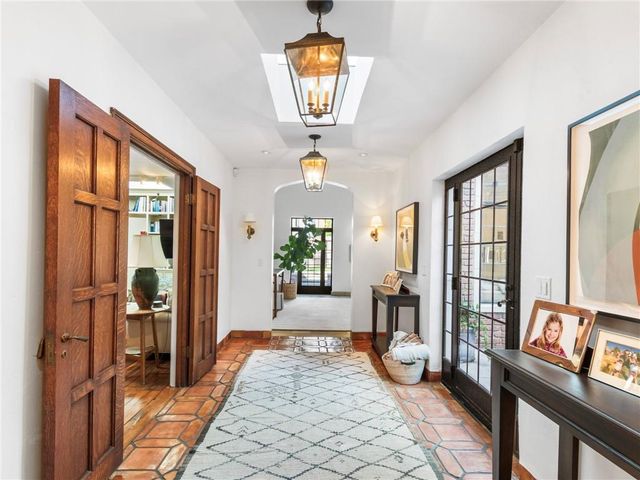 1220 W 64th Street, Kansas City, MO 64113