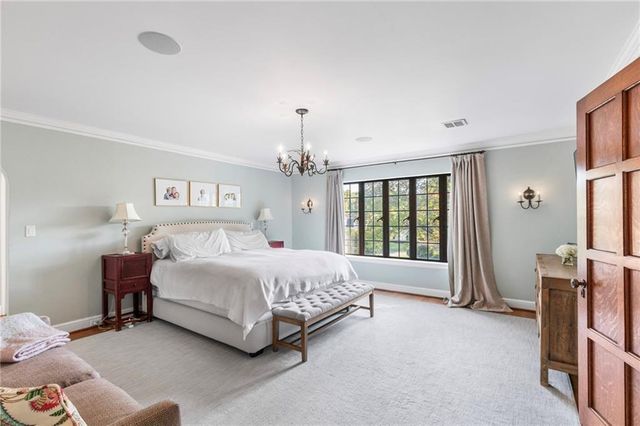 1220 W 64th Street, Kansas City, MO 64113