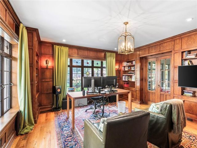 1220 W 64th Street, Kansas City, MO 64113