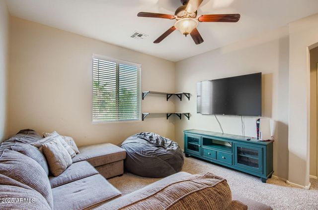 42574 W CHIMAYO Drive, Maricopa, AZ 85138