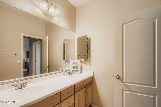 42574 W CHIMAYO Drive, Maricopa, AZ 85138