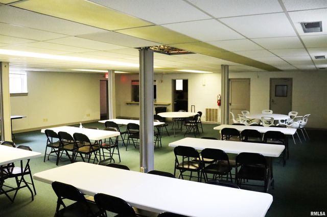 2901 N PROSPECT Road, Peoria, IL 61603