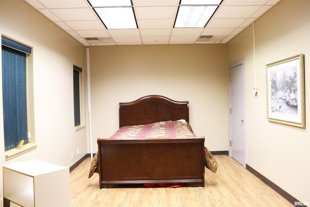 2901 N PROSPECT Road, Peoria, IL 61603