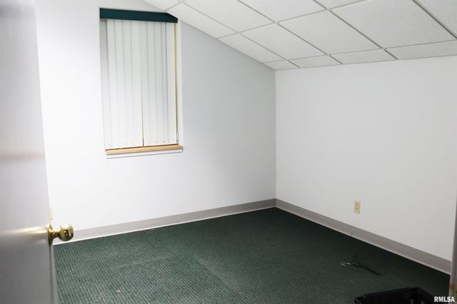 2901 N PROSPECT Road, Peoria, IL 61603