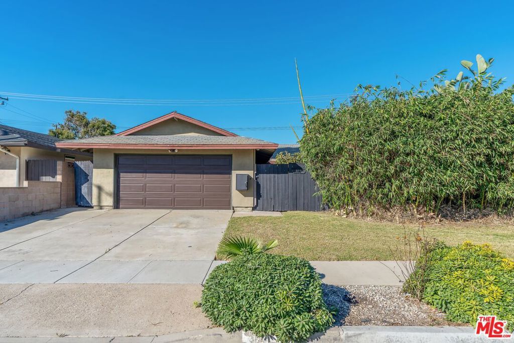Image 1 of property listing at 8091 Taylor Drive, Huntington Beach, CA 92646