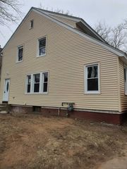 39 Glen Road, New Haven, CT 06511