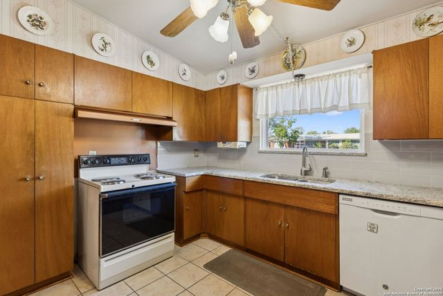 4518 Tropical, San Antonio, TX 78218