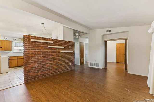 4518 Tropical, San Antonio, TX 78218