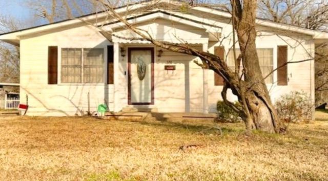 505 J D Franklin Drive, Sulphur Springs, TX 75482