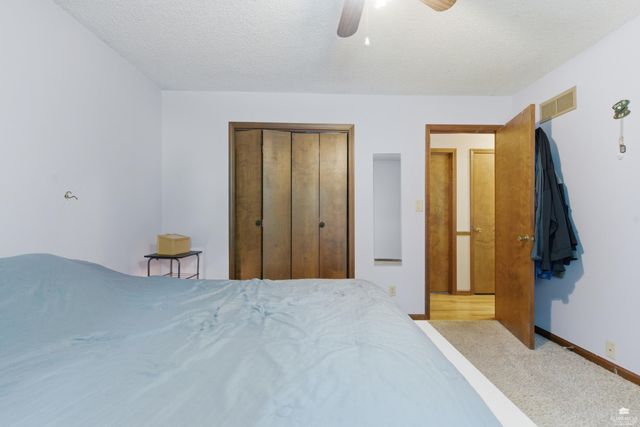 2304 Terry Way, Manhattan, KS 66502