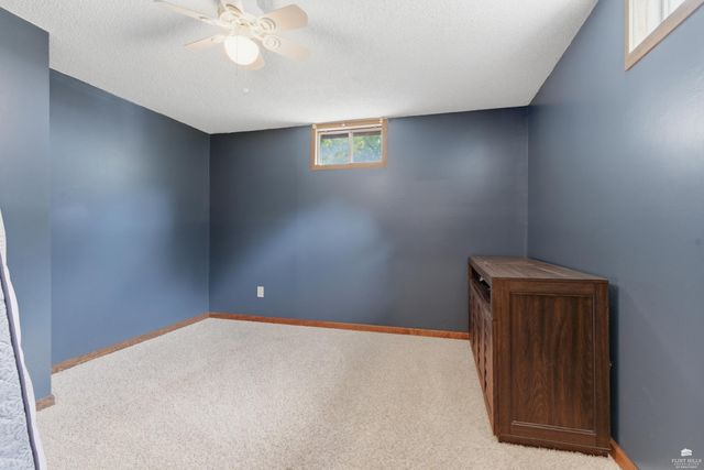 2304 Terry Way, Manhattan, KS 66502