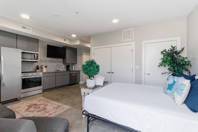 623 26th Ave, N, Nashville, TN 37209