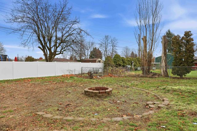 11619 E Buckeye Ave, Spokane Valley, WA 99206