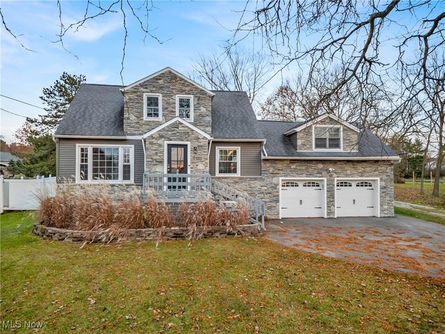 803 Substation Road, Brunswick Hills, OH 44212