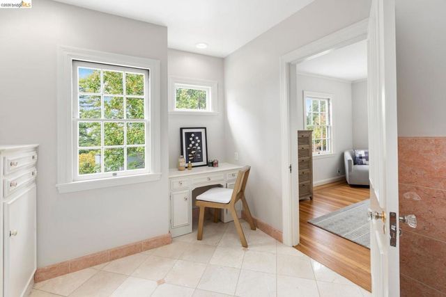 21 Selborne Drive, Piedmont, CA 94611