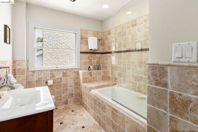 21 Selborne Drive, Piedmont, CA 94611