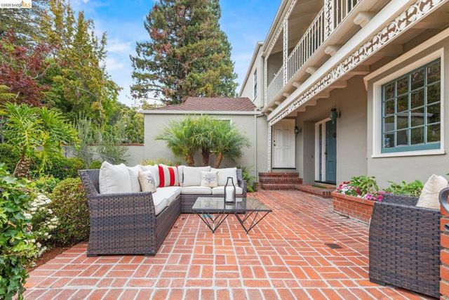 21 Selborne Drive, Piedmont, CA 94611