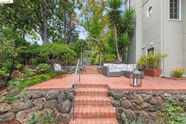 21 Selborne Drive, Piedmont, CA 94611
