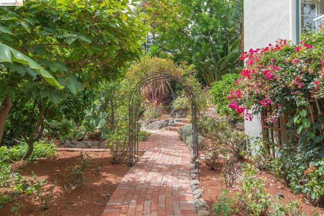 21 Selborne Drive, Piedmont, CA 94611