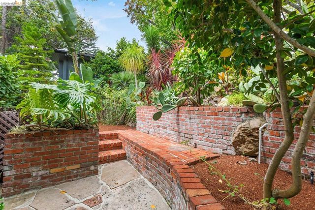 21 Selborne Drive, Piedmont, CA 94611