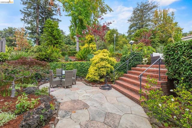 21 Selborne Drive, Piedmont, CA 94611
