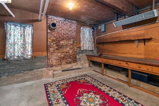 21 Selborne Drive, Piedmont, CA 94611