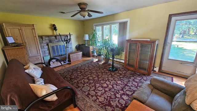 6900 COLONIAL AVE, Thurmont, MD 21788