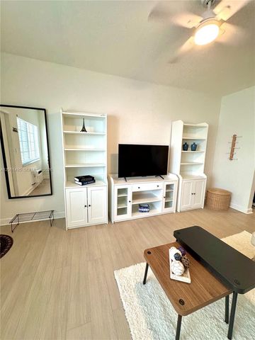 1561 Lenox Ave 6, Miami Beach, FL 33139