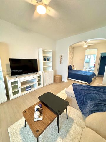 1561 Lenox Ave 6, Miami Beach, FL 33139