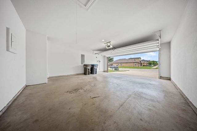6301 Seagull Lane, Fort Worth, TX 76179