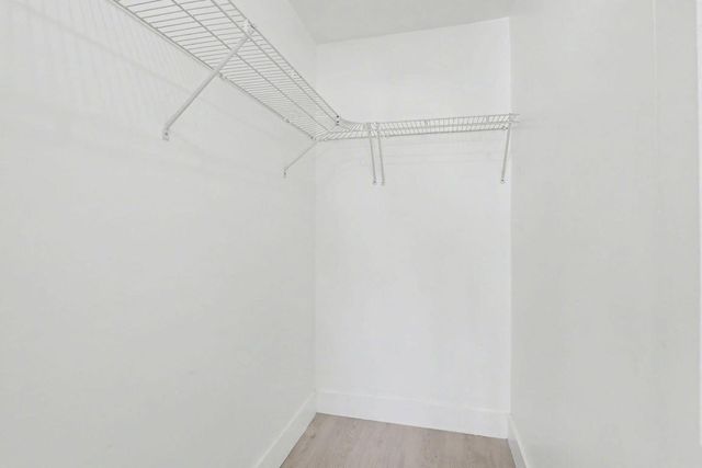 4005 NW 76th Avenue, Coral Springs, FL 33065