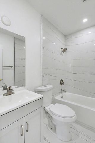 4005 NW 76th Avenue, Coral Springs, FL 33065