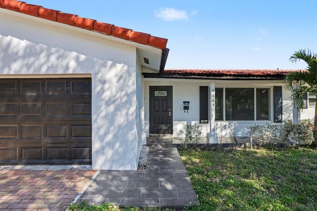 4005 NW 76th Avenue, Coral Springs, FL 33065