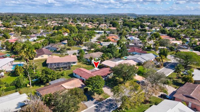 4005 NW 76th Avenue, Coral Springs, FL 33065