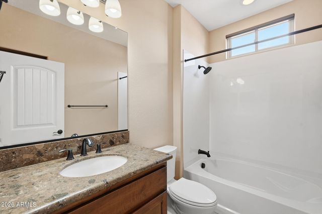 1756 E AZAFRAN Trail, Queen Creek, AZ 85140