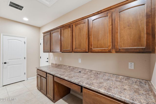 1756 E AZAFRAN Trail, Queen Creek, AZ 85140