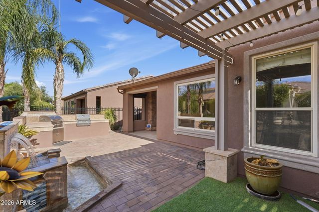 1756 E AZAFRAN Trail, Queen Creek, AZ 85140