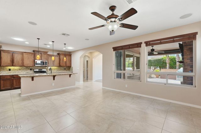 1756 E AZAFRAN Trail, Queen Creek, AZ 85140